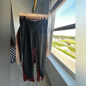 Black old navy leggings